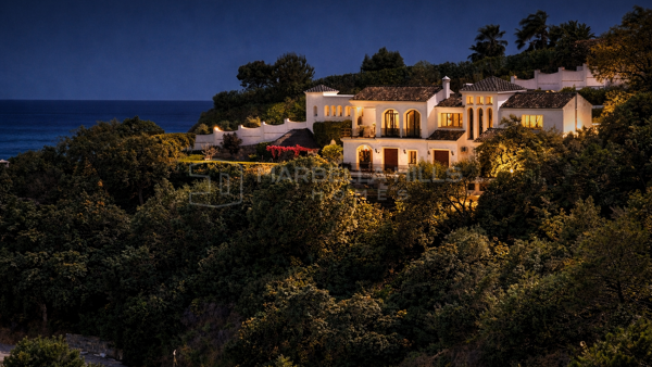 Villa andaluza con vistas al mar en Monte Mayor, Benahavís