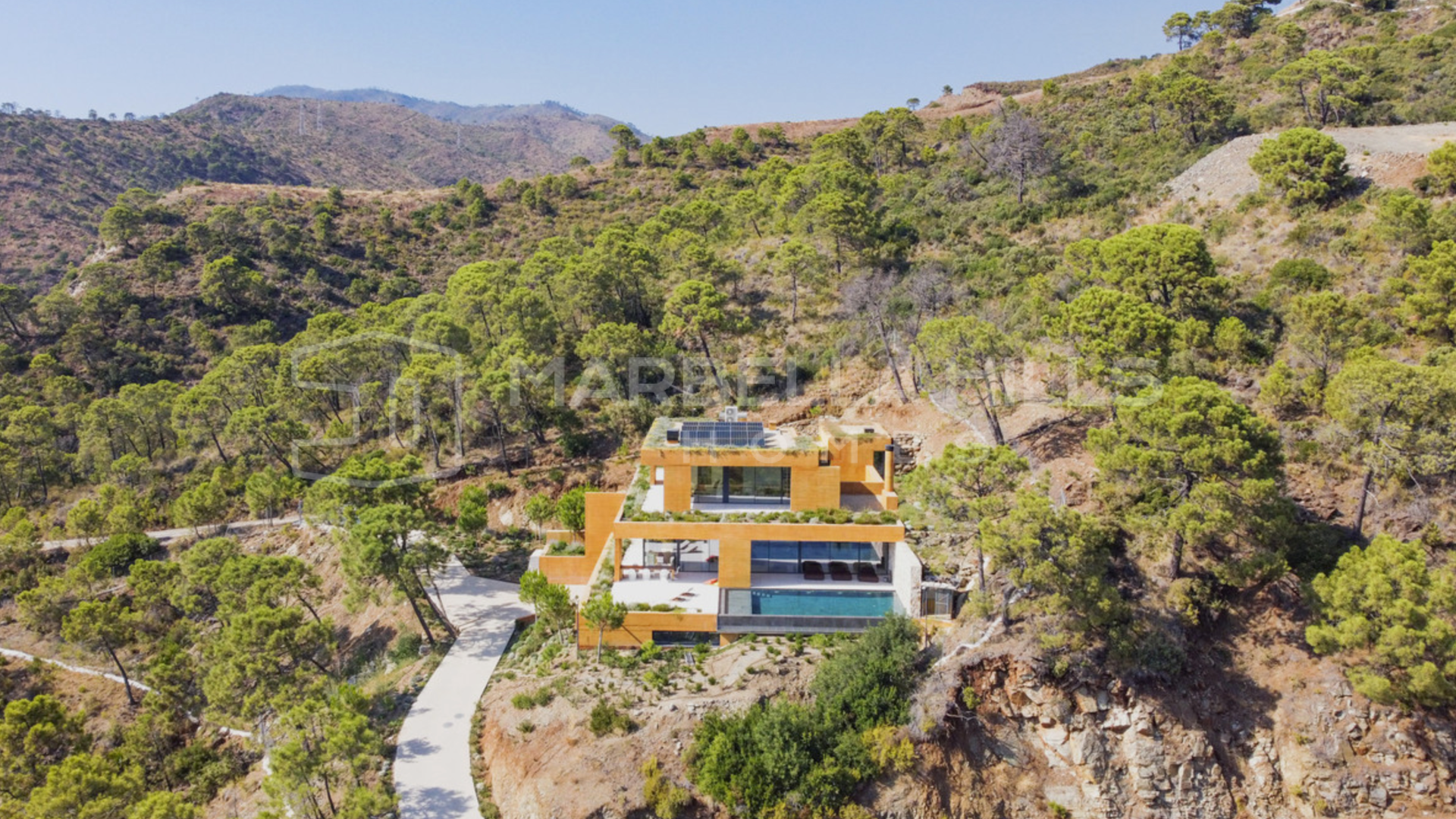 Moderne Luxusvilla in Monte Mayor, Benahavís, mit Panorama-Meer- und Bergblick zu verkaufen