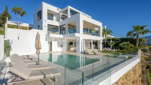Villa contemporaine de luxe avec vue panoramique sur la mer à El Paraíso, Benahavís
