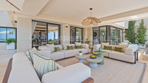 Luxury Duplex Penthouse with Panoramic Sea Views for Sale in Los Arrayanes, Nueva Andalucía