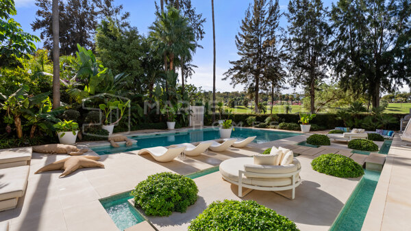 Villa de Luxe en Première Ligne de Golf à Vendre à Las Brisas, Nueva Andalucía