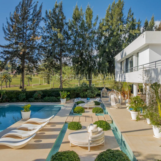 Frontline Golf Luxury Villa for Sale in Las Brisas, Nueva Andalucía
