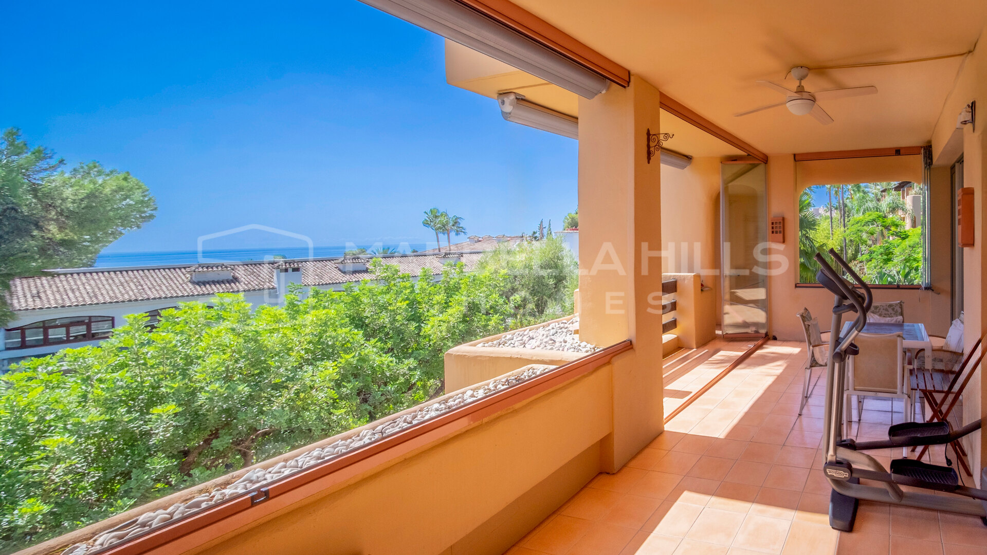 Appartement de luxe à vendre à Mansion Club, Golden Mile de Marbella | Vue panoramique sur la mer