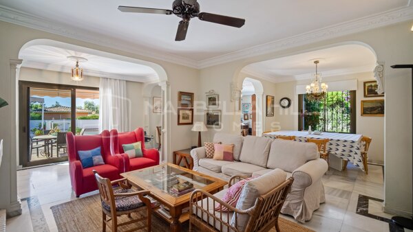 Charmante villa de style andalou à vendre à La Merced, Marbella | À quelques pas de la plage et du centre historique