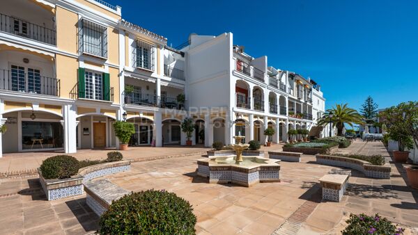 Charming Townhouse for Sale in Aloha Pueblo, Nueva Andalucía | Panoramic Views & Rooftop Solarium