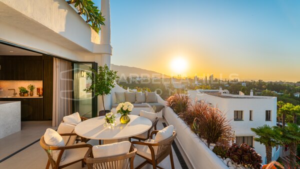 Renovierte Luxuswohnung an Marbellas Goldener Meile zu verkaufen | Meerblick in Coto Real
