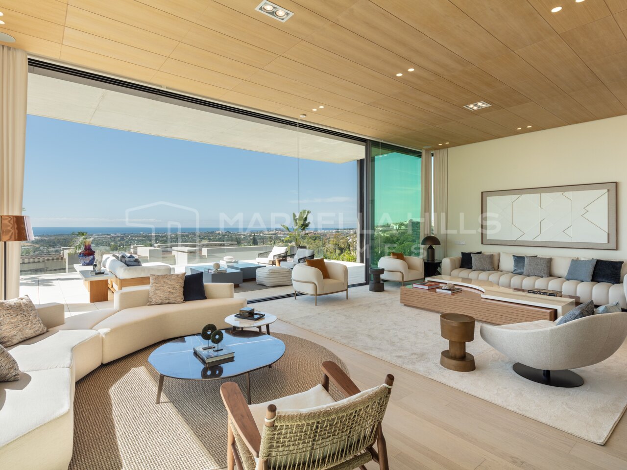 Moderne Luxusvilla zum Verkauf in The Hills, La Quinta, Benahavís mit spektakulärem Panoramablick auf das Meer