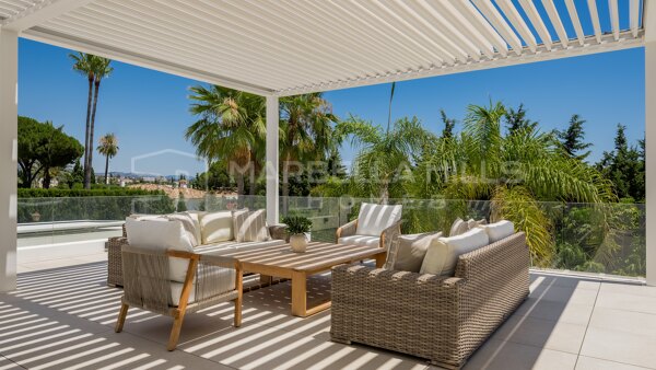 Villa de diseño contemporáneo en venta en Las Brisas, Nueva Andalucía | Lujo cerca de Puerto Banús