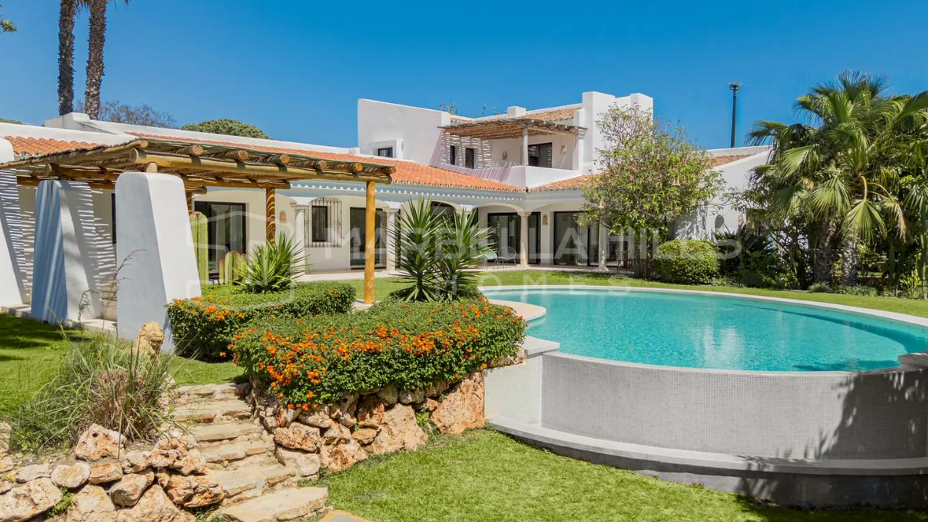 Villa andalouse de luxe à vendre à Guadalmina Baja, San Pedro de Alcántara