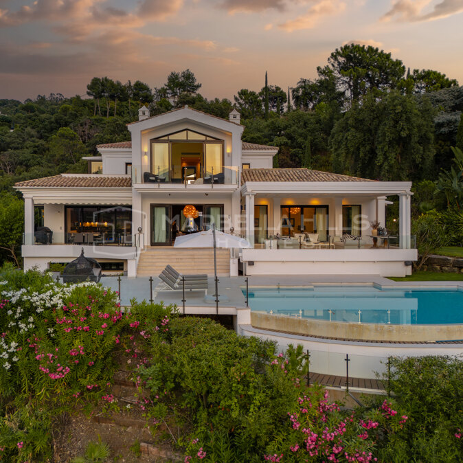 Luxuriöse mediterrane Villa zum Verkauf in La Zagaleta, Benahavís