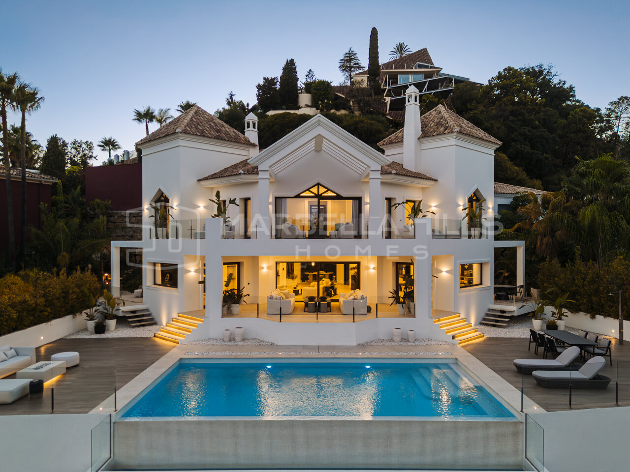 Villa contemporaine à vendre à El Herrojo, Benahavís