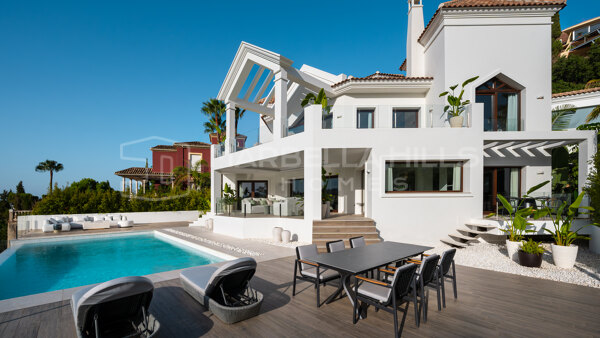 Moderne Villa zum Verkauf in El Herrojo, Benahavís