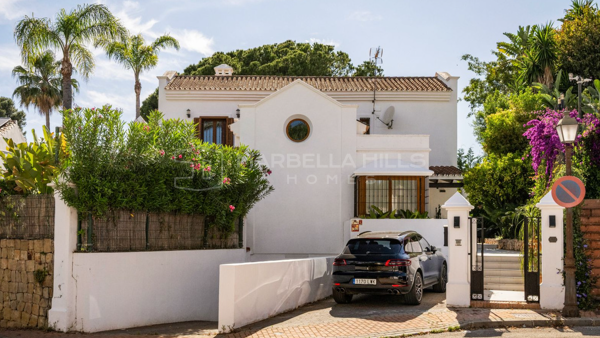 Family Villa for Sale in Rocío de Nagüeles, Marbella Golden Mile