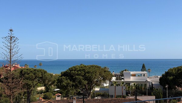 Maisons de ville neuves à vendre à Elviria, Marbella – Estrella del Mar Villas