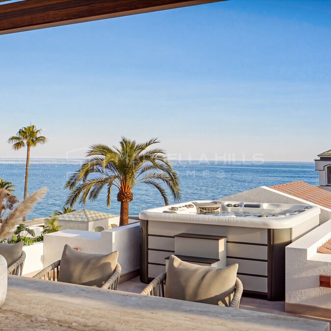 Renovated Penthouse for Sale in Dominion Beach, Estepona
