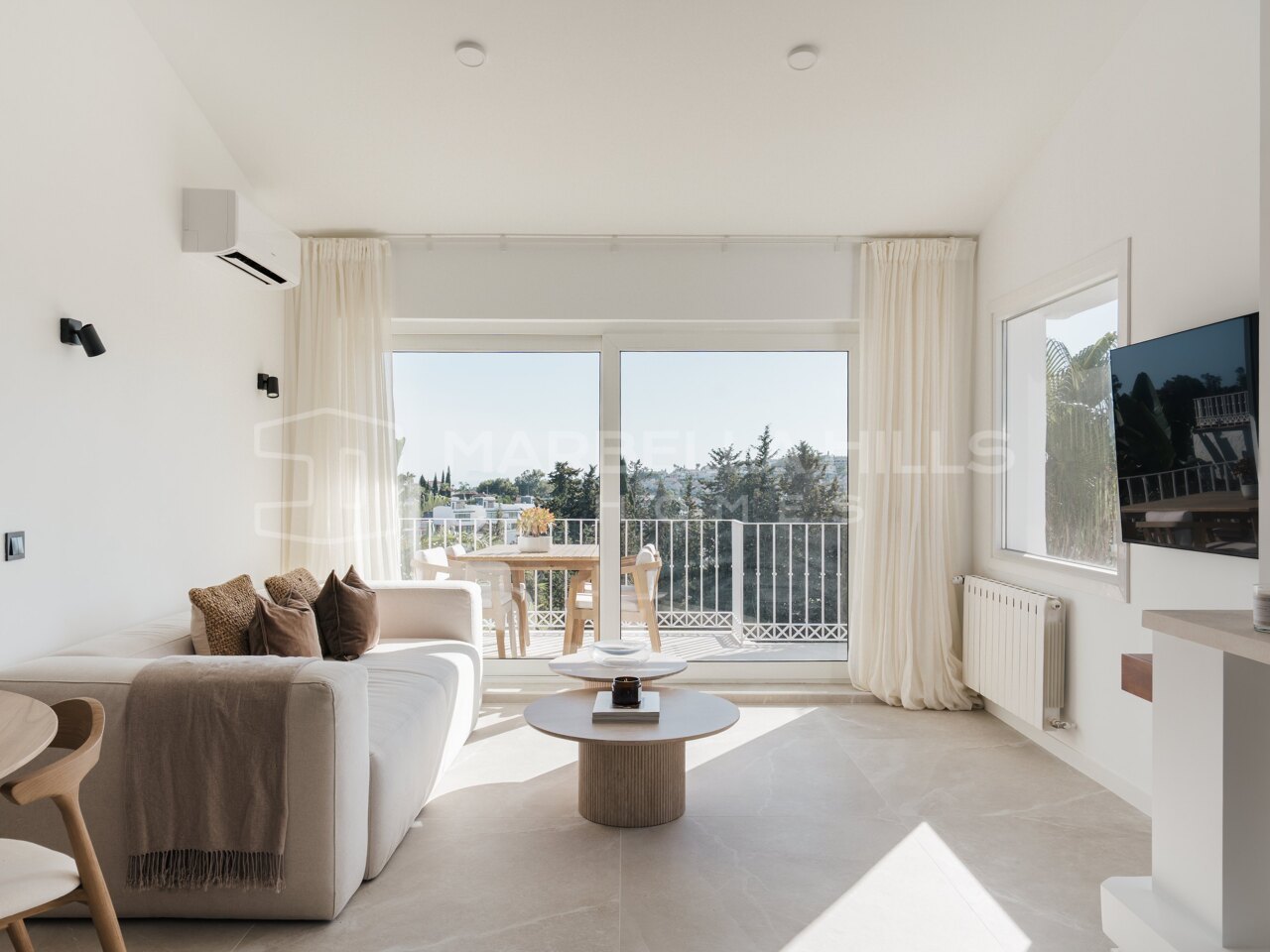 Renoviertes Stadthaus mit Panoramablick in Atalaya