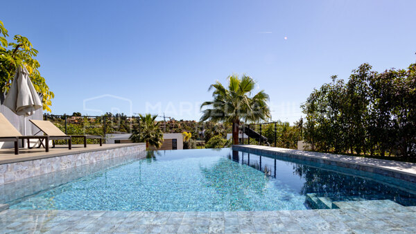 Luxusvilla zum Verkauf in Belfry, El Campanario - New Golden Mile, Estepona