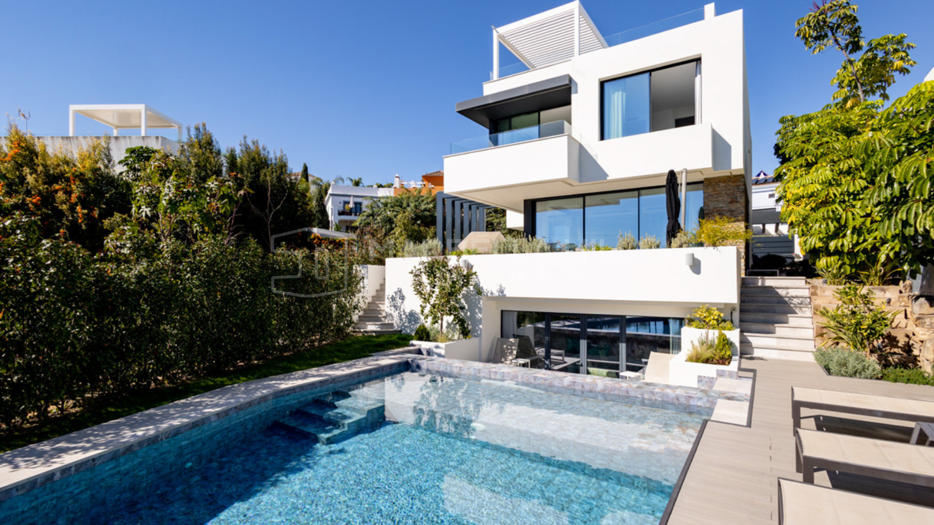 Luxusvilla zum Verkauf in Belfry, El Campanario - New Golden Mile, Estepona
