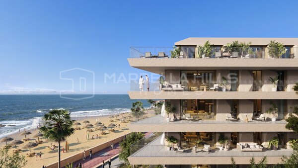 Neubauwohnungen in erster Strandlinie in Manilva nahe dem Yachthafen La Duquesa