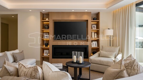Luxury Apartment for Sale on Marbella Golden Mile – Fully Renovated in Gated Community