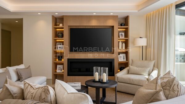 Luxury Apartment for Sale on Marbella Golden Mile – Fully Renovated in Gated Community