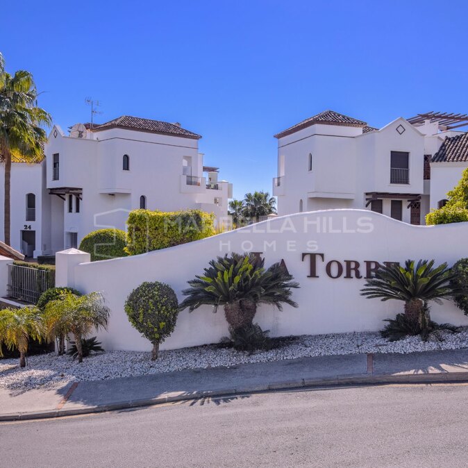Appartement en Rez-de-Chaussée avec Jardin et Licence Touristique à Los Arqueros, Benahavís