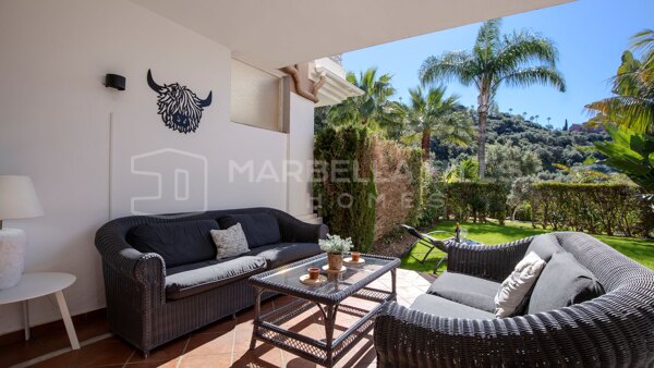 Appartement en Rez-de-Chaussée avec Jardin et Licence Touristique à Los Arqueros, Benahavís