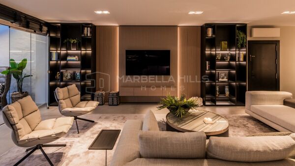 Apartamento en Primera Línea Puerto Banús | Pantalán 0