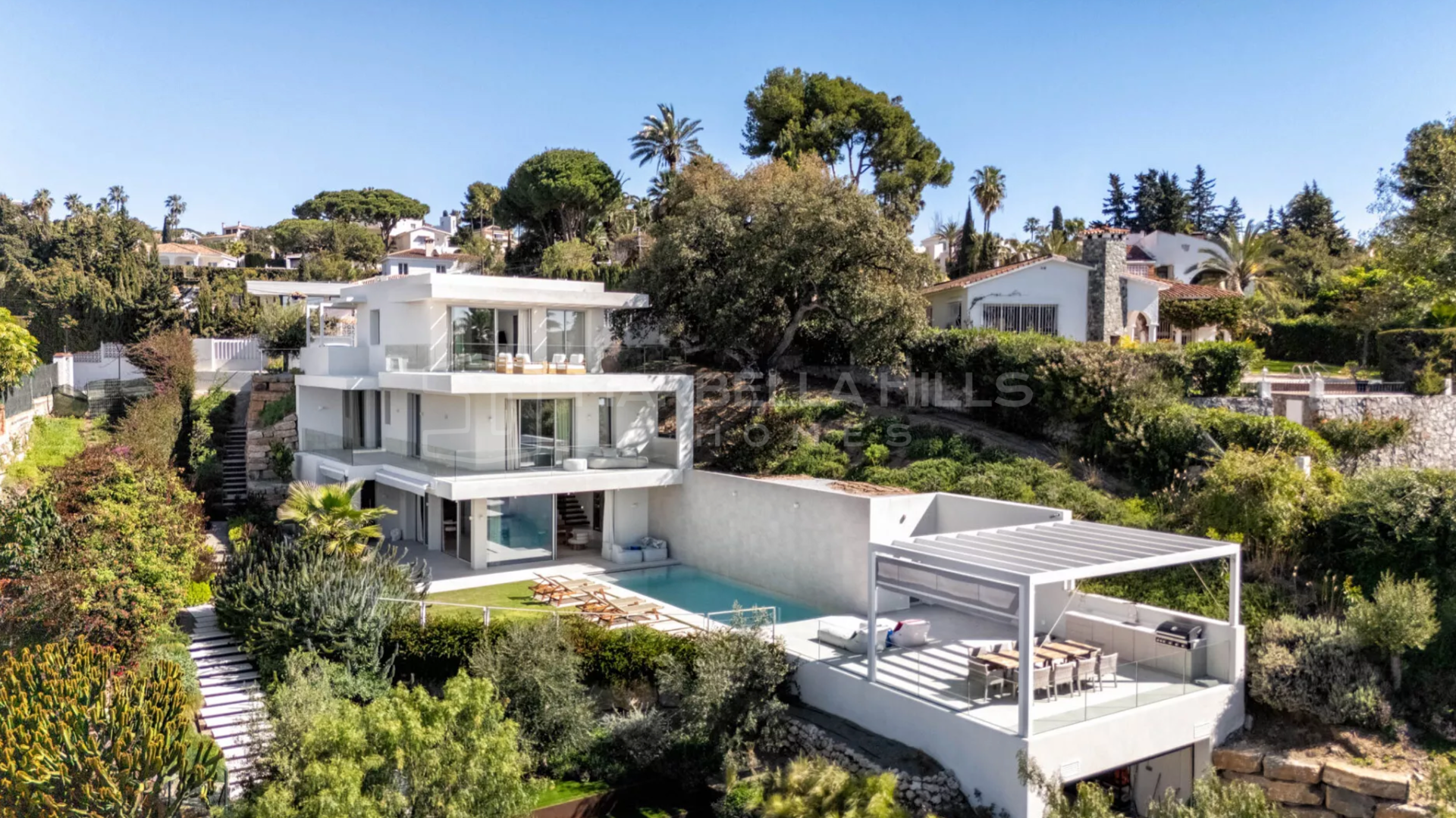 Moderne Luxusvilla zum Verkauf in Elviria, Marbella – fußläufig zum Strand
