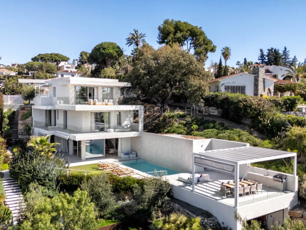 Moderne Luxusvilla zum Verkauf in Elviria, Marbella – fußläufig zum Strand