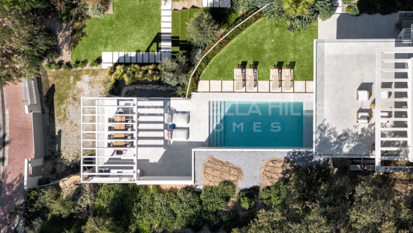Luxury Modern Villa for Sale in Elviria, Marbella – Walking Distance to the Beach