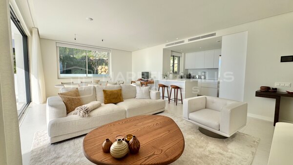 Apartamento de Lujo con Vistas Panorámicas al Mar en Venta en Palo Alto Ojén – Marbella
