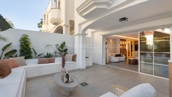 Adosado reformado de 3 dormitorios en venta en Las Lomas del Marbella Club, Milla de Oro Marbella