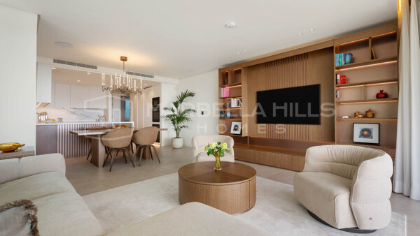 Luxus-Erdgeschosswohnung in Ecklage mit Panoramablick auf das Meer in Palo Alto, Ojén – Marbella