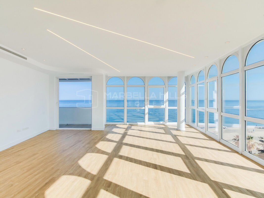 Frontline Beach Penthouse for Sale in Estepona Old Town with Panoramic Sea Views