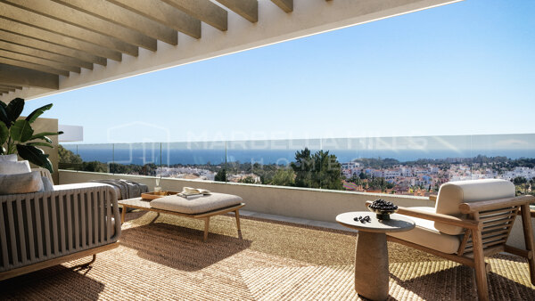 Contemporary 3 bedroom penthouses with panoramic sea views in El Campanario, Estepona
