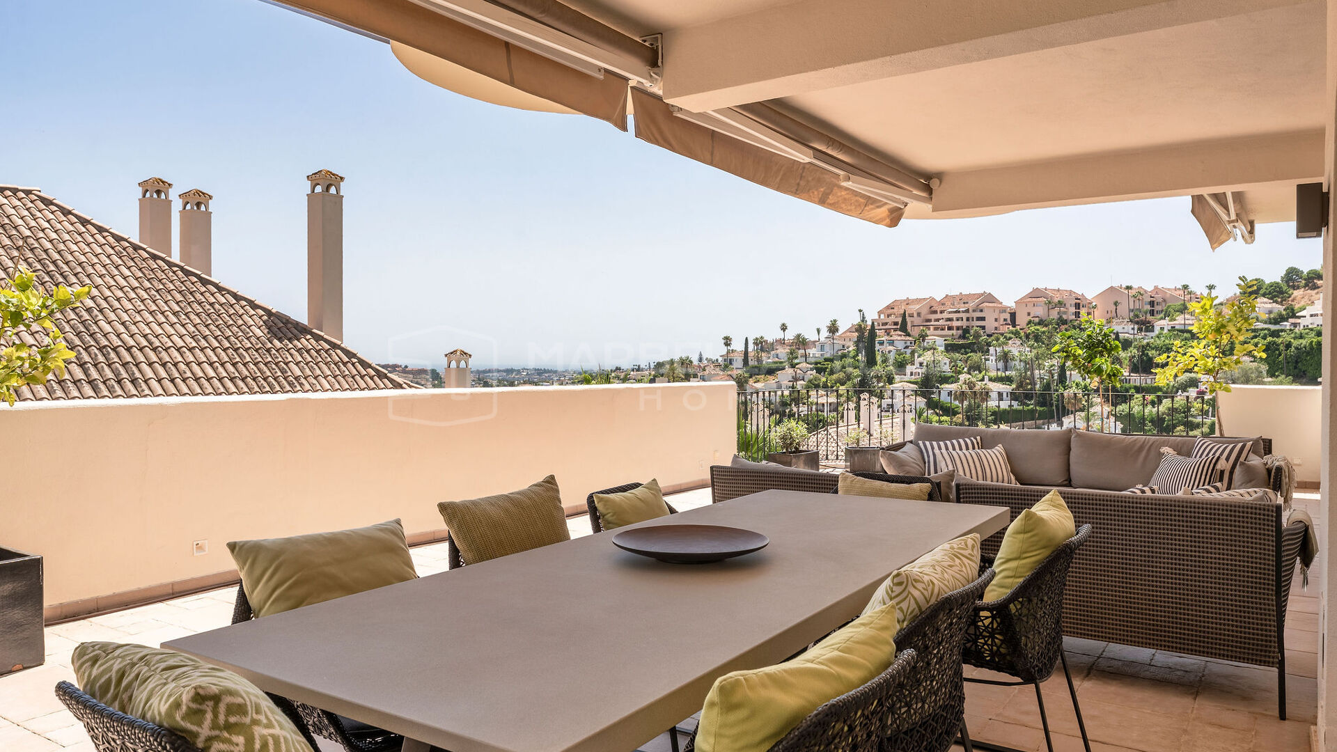 Appartement duplex de luxe de 4 chambres à vendre à Nueva Andalucía, Marbella
