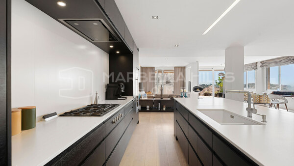 Luxury 4-Bedroom Duplex Apartment for Sale in Nueva Andalucía, Marbella