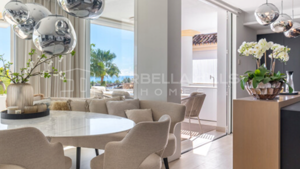 Ático dúplex de lujo con vistas panorámicas al mar en Monte Paraíso, Milla de Oro de Marbella