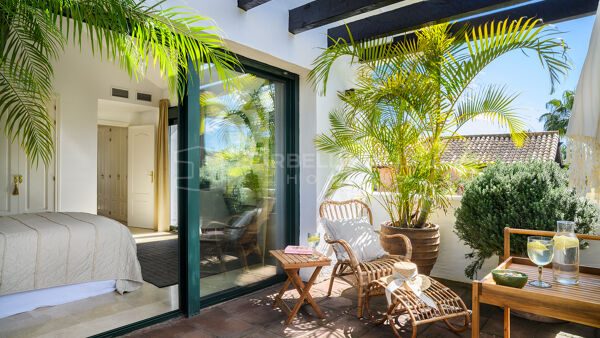 Renovierte mediterrane Villa mit privatem Pool an der New Golden Mile