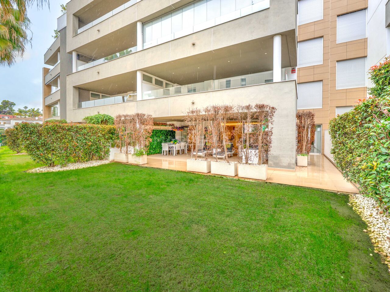 Appartement de luxe à vendre près de Puerto Banús, Marbella – Fort rendement locatif