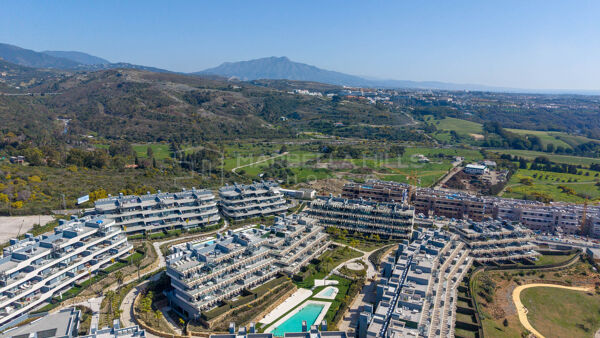 3 Bedroom Penthouse with Sea Views in Estepona | New Golden Mile