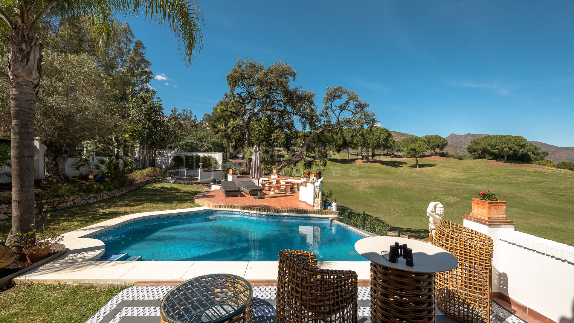 Villa en Première Ligne de Golf à La Cala Golf Resort, Mijas Costa — Vues Panoramiques et Intimité