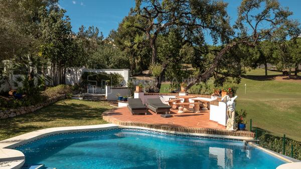 Villa en Première Ligne de Golf à La Cala Golf Resort, Mijas Costa — Vues Panoramiques et Intimité