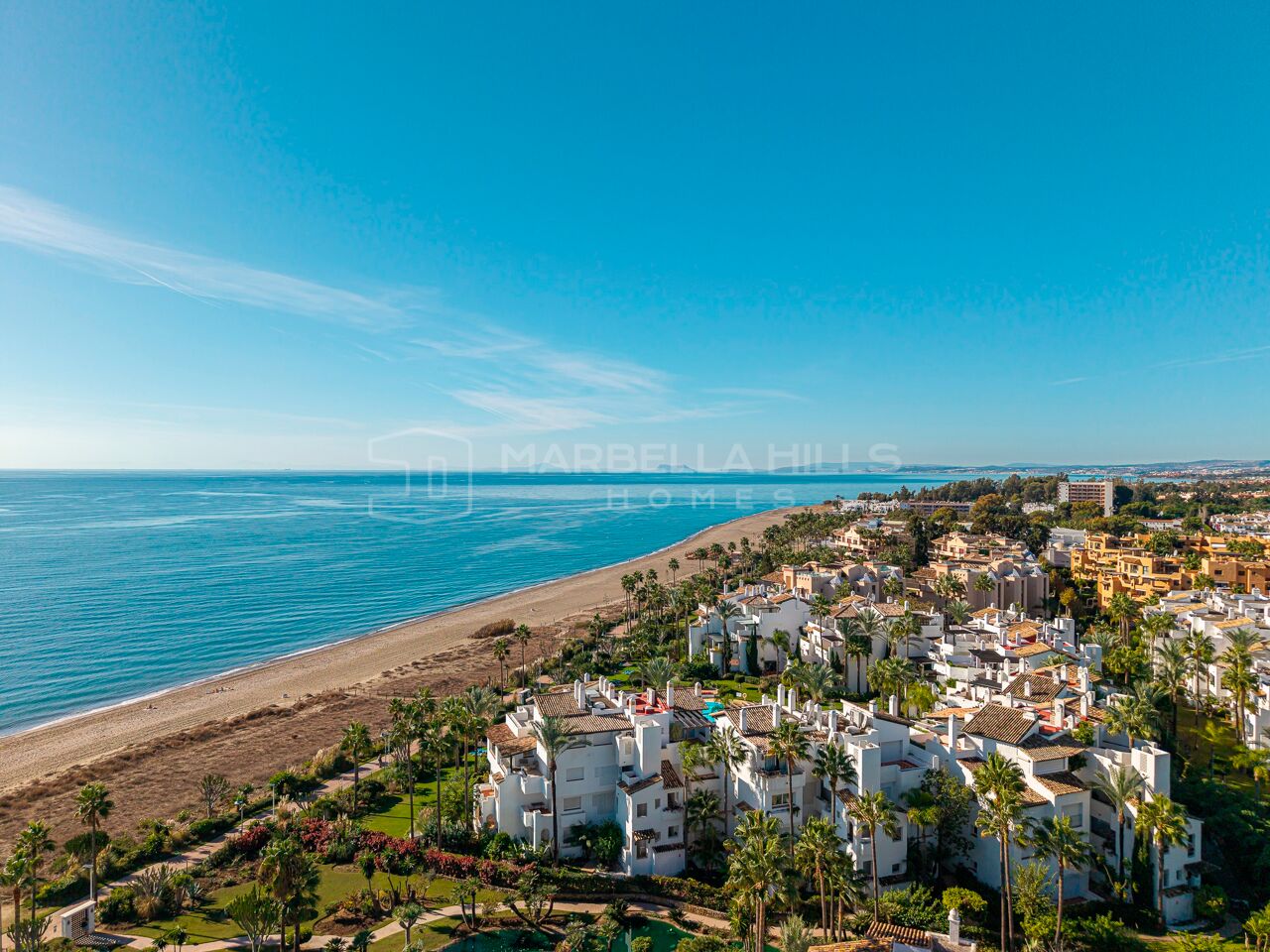 Wohnung in erster Strandlinie in Costalita, Estepona zu verkaufen | New Golden Mile