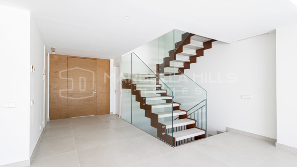 Casa adosada de esquina en venta en Guadalmina Alta, Marbella | Piscina privada