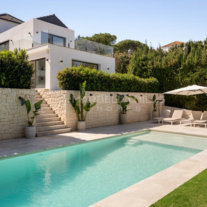 Luxury Renovated Villa for Sale in Las Brisas Nueva Andalucía Marbella