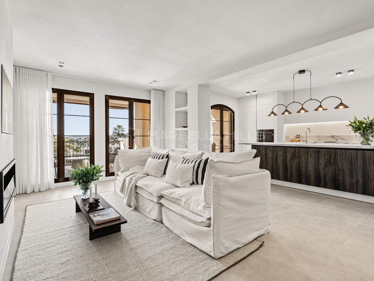 Fully Renovated 2 bedroom Apartment for sale in Benahavís | Los Arqueros Golf