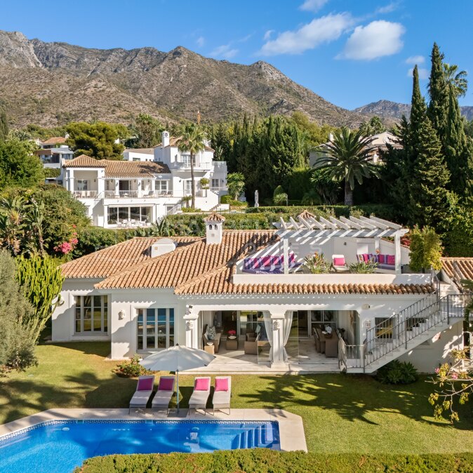 Mediterranean villa for sale in Sierra Blanca, Marbella on the Golden Mile with sea views
