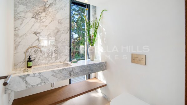 Villa de Luxe en Première Ligne de Golf à Vendre à Nueva Andalucía, Marbella